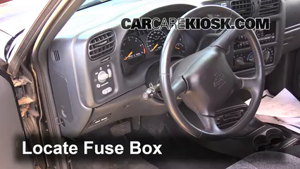 2002 Chevrolet S10 LS 4.3L V6 Crew Cab Pickup (4 Door) Fuse (Interior) Check